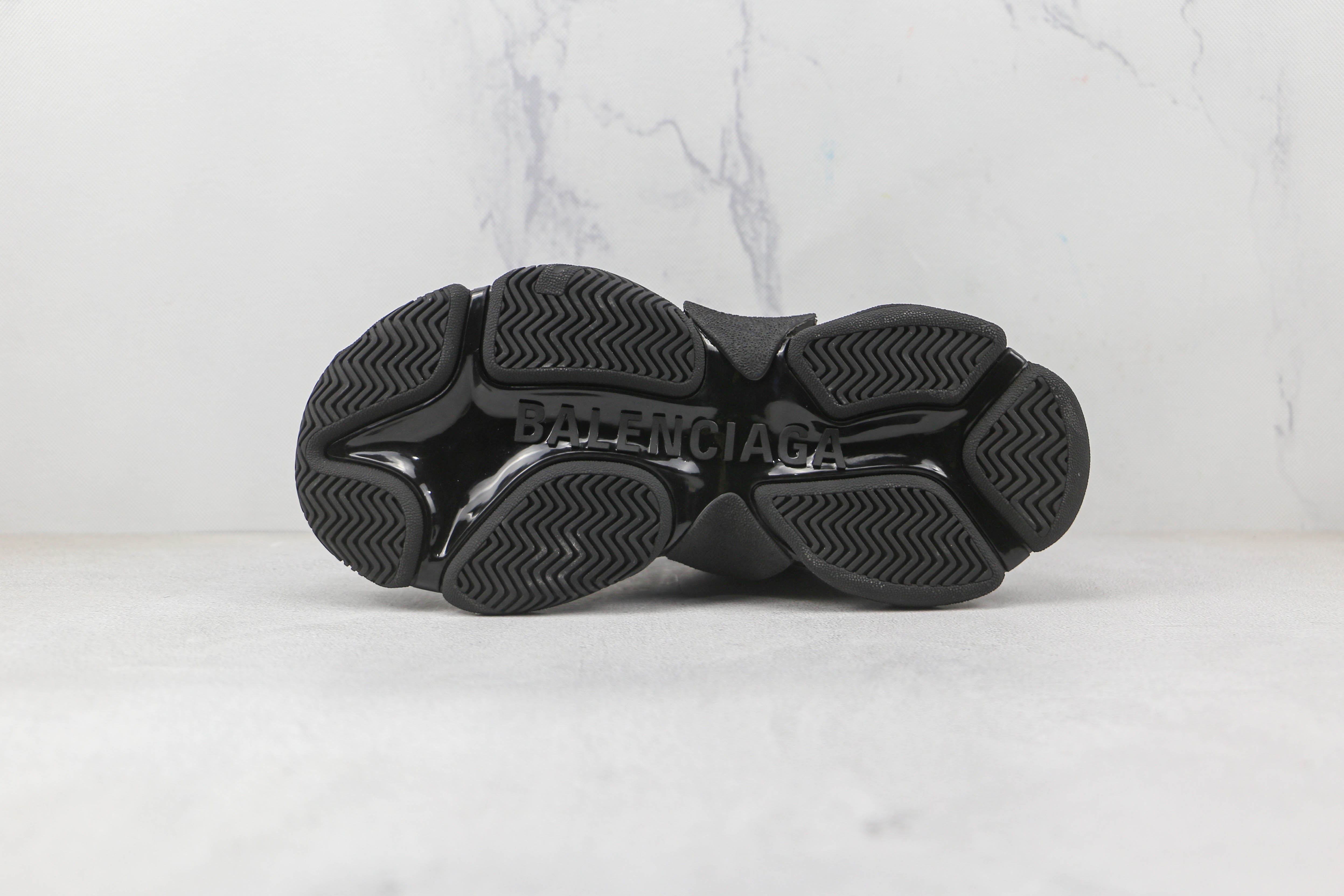Balenciaga Triple S Black