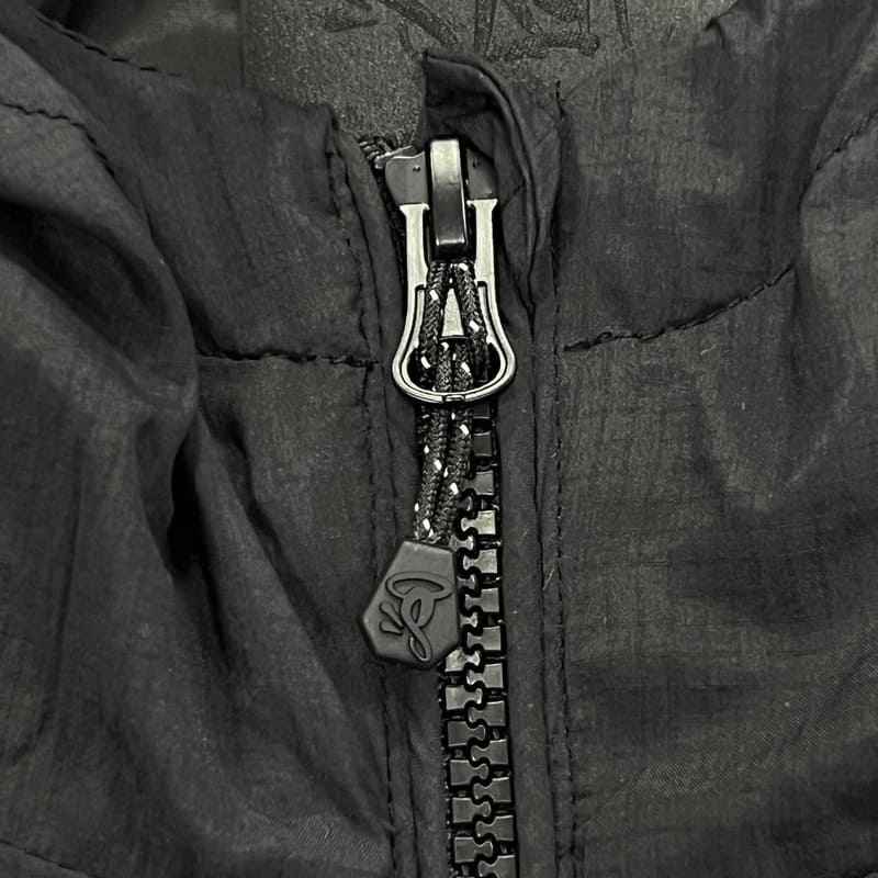 Jaqueta Synaworld Storm 'In My Bag' Preta