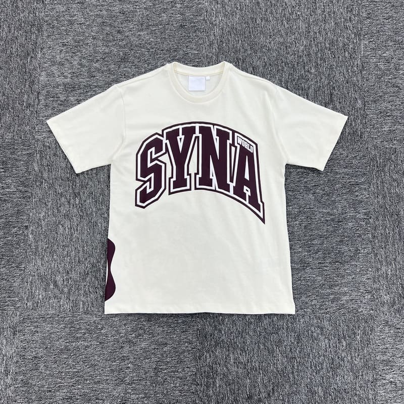 Camiseta Syna World College