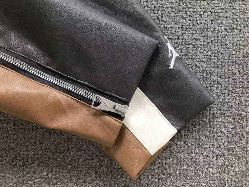 Jaqueta Travis Scott x Jordan Archaeo Brown