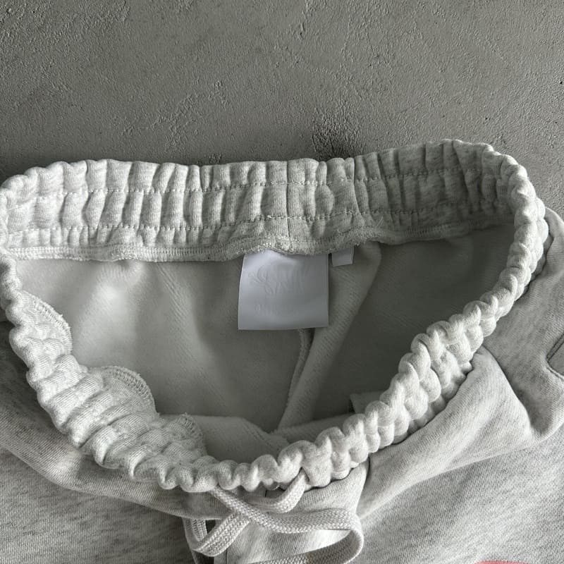 Conjunto Syna World College Logo Cinza/Rosa