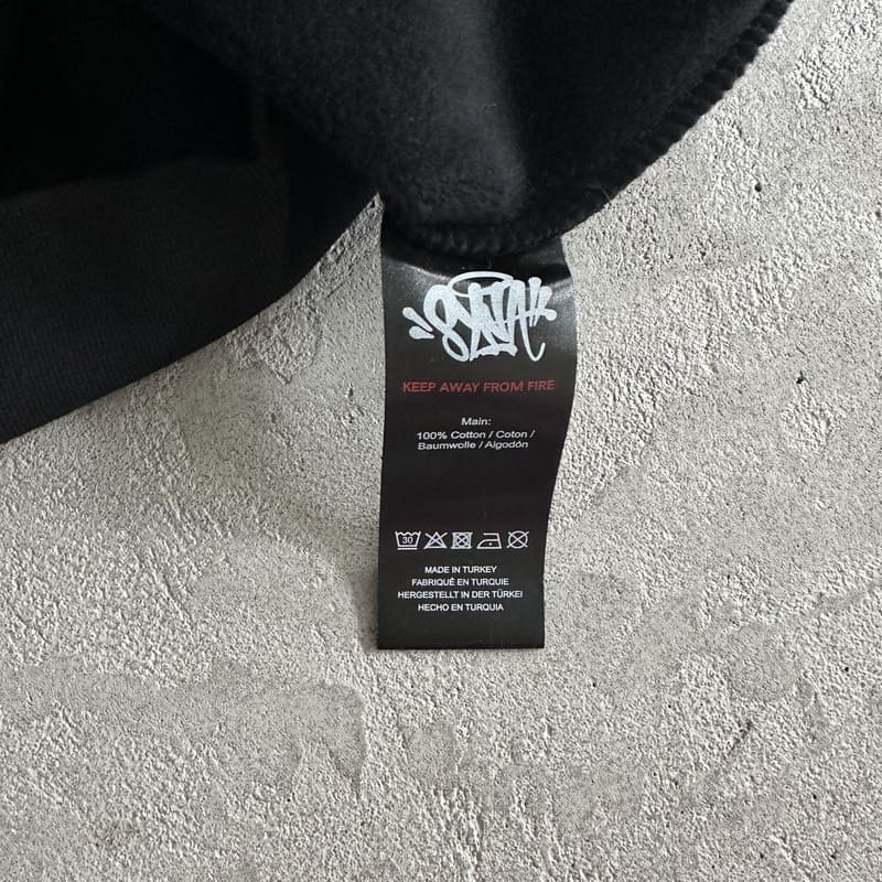 Conjunto Syna World College Logo Preto/Amarelo