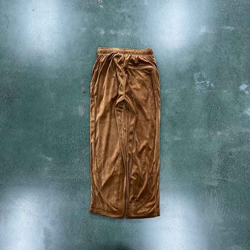 Conjunto Corteiz Veludo Marrom