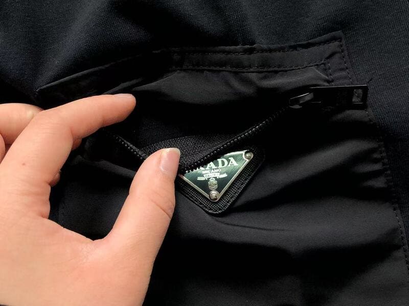 Camiseta Prada Pocket Logo