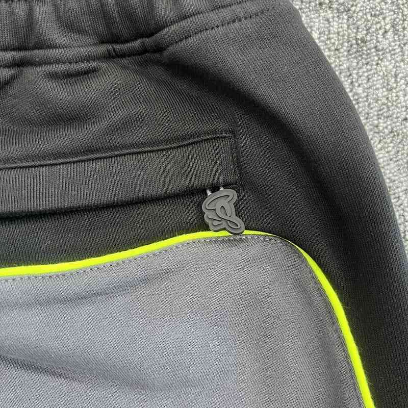 Conjunto Synaworld Pipe Hoodie & Shorts Cinza