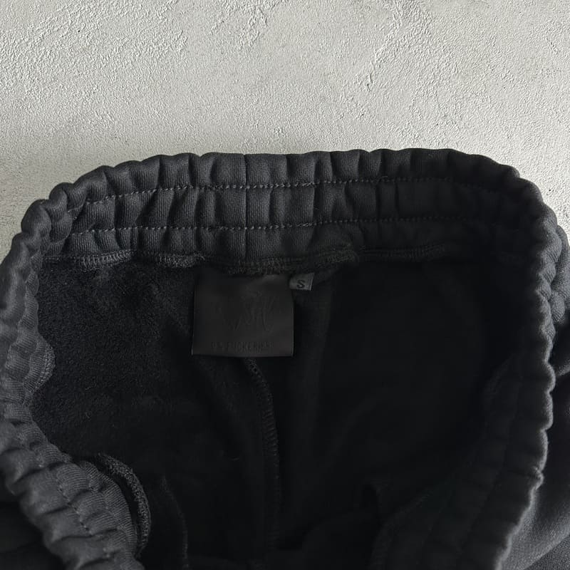 Conjunto Syna World College Logo Preto/Amarelo