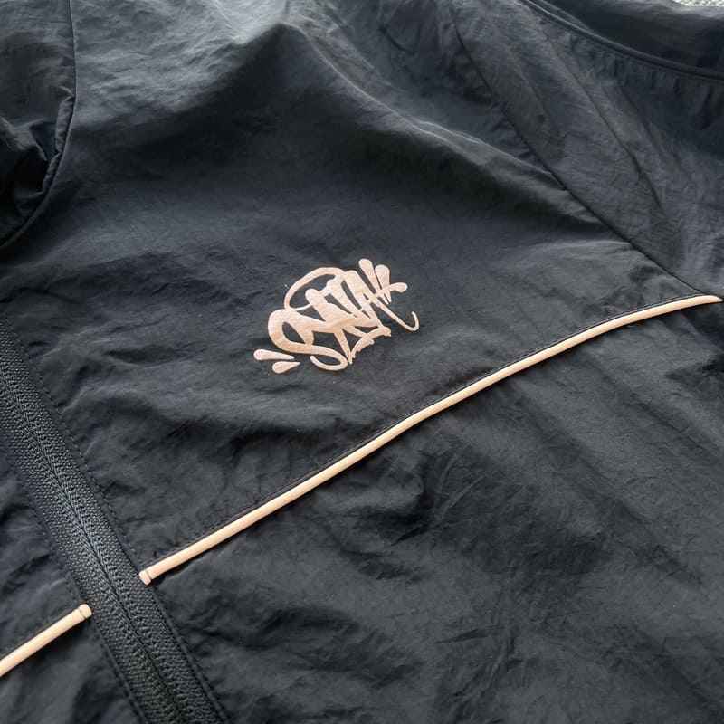 Conjunto Synaworld 'Syna Logo' Shell Rose/Gold