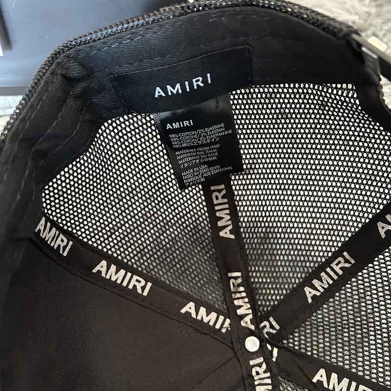 Boné Amiri Trucker Staggered Logo Preto