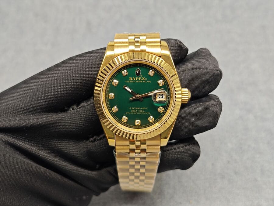 Relógio BAPE Type 6 BAPEX Dourado